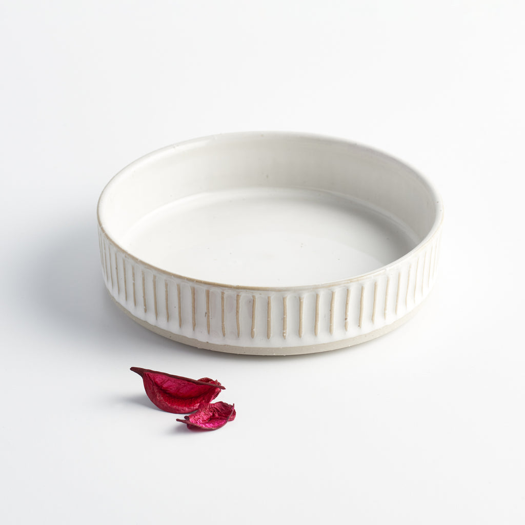 White Scalloped Ceramic Dog Food Bowl